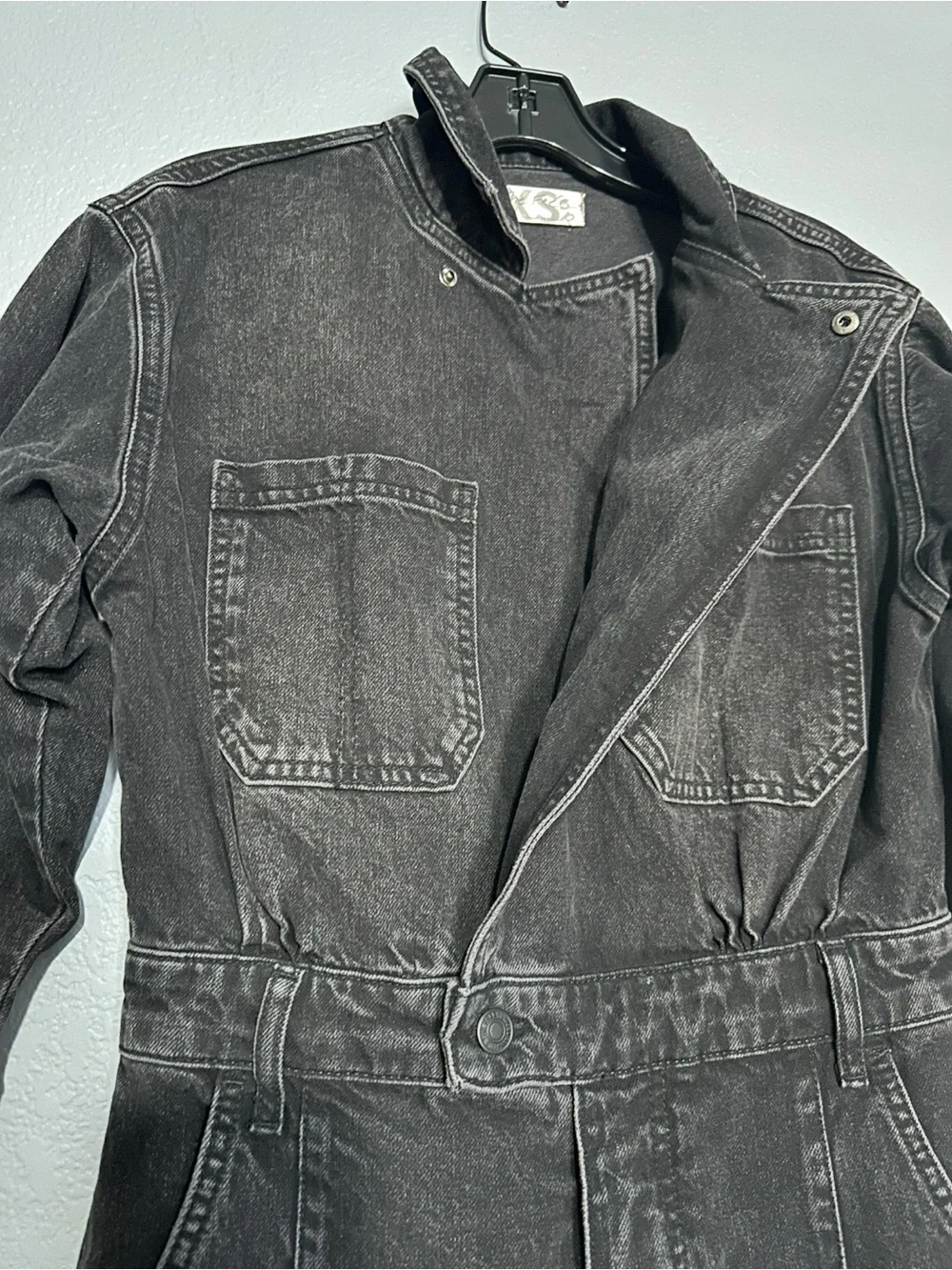NWT FREE PEOPLE MARIS JUMPSUIT DENIM JEAN COVERALLS LONG SLEEVE UTILITY BLACK - Picture 5 of 7